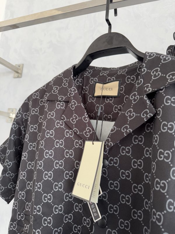 Gucci Erkek Gri Takım Premium 2025 - Görsel 2