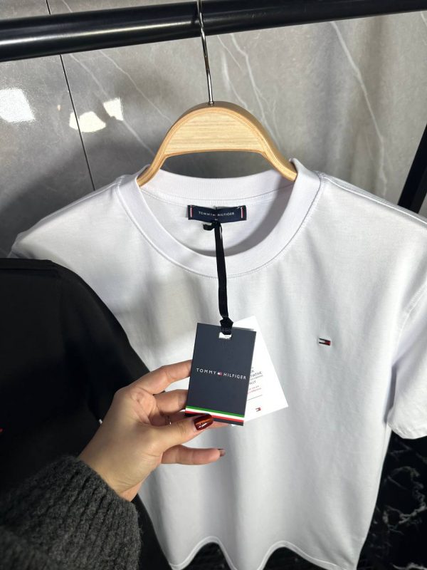 TOMMY HİLFİGER BEYAZ T-SHİRT PREMİUM 2025 - Görsel 3