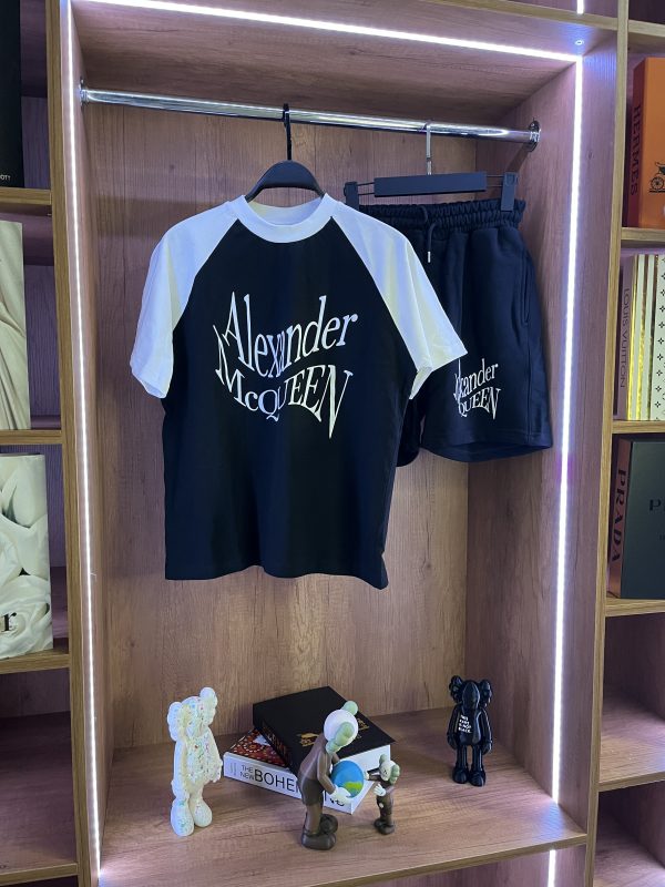 Alexander McQueen Erkek Siyah Takım Premium 2025